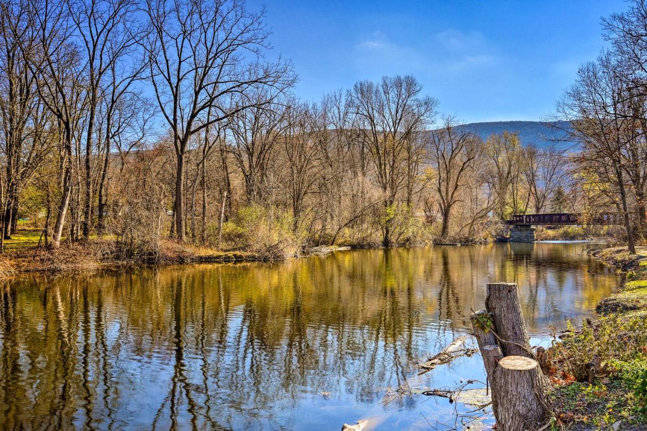 Charming Beacon Apt With Fire Pit Near Hiking! Extérieur photo